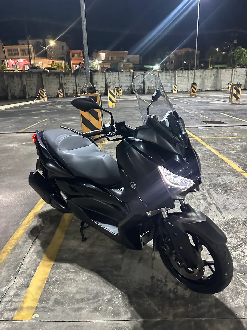X MAX 250  - Foto 4