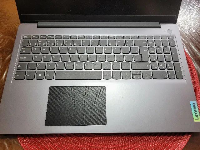 Lenovo IdeaPad 3 - AMD Ryzen 5 5500U - Foto 3