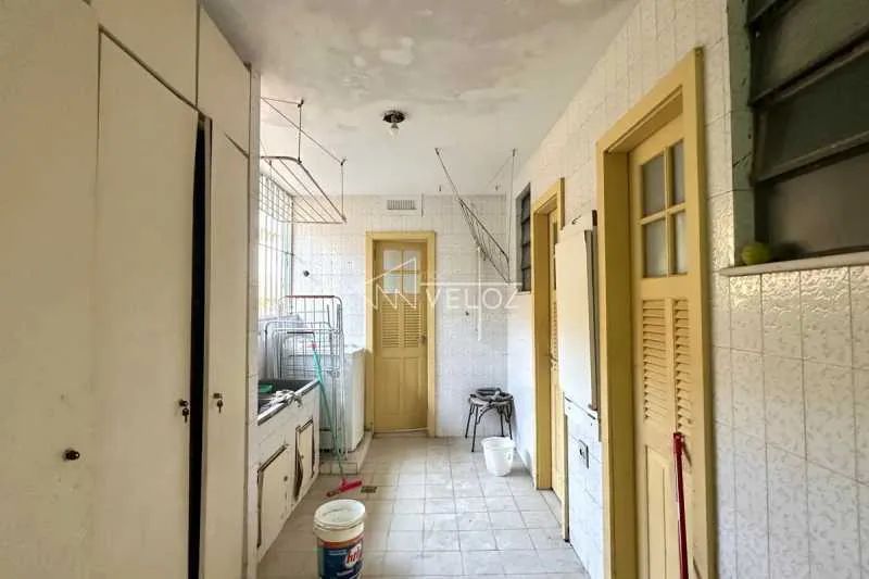 Casa de rua : Duplex / Residencial / Gávea