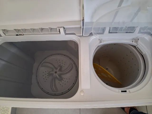 Lavadora de Roupas Twin Tub Praxis, com centrífuga (Usada) - Foto 6