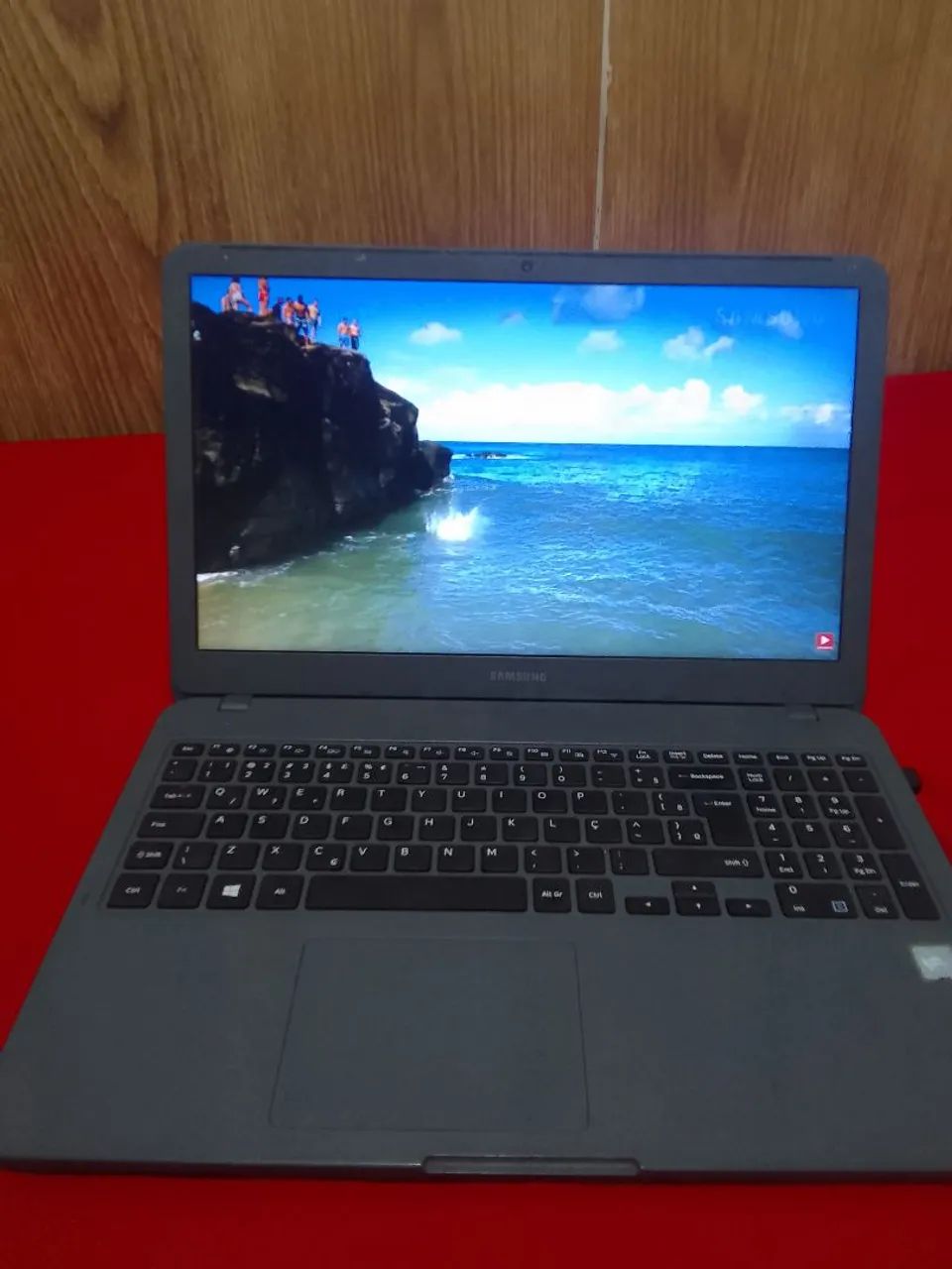 Notbook essential e30 