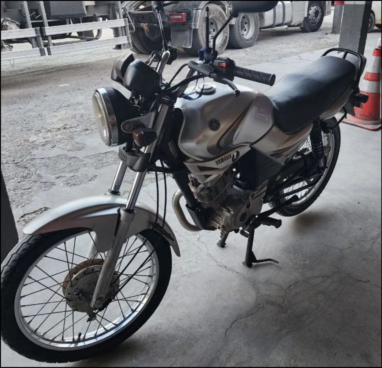YBR 125 k 2007 - Foto 3