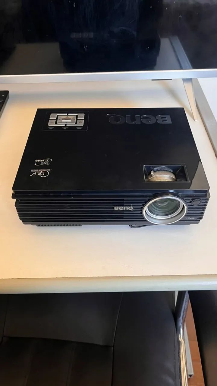 PROJETOR DE CINEMA EM CASA - Foto 3