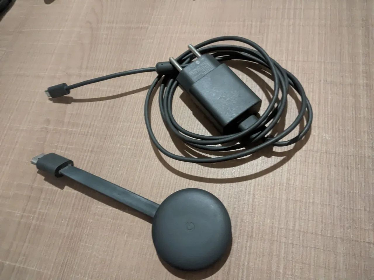Cromecast segunda geração - transforme sua tv comum em uma SmartTV  - Foto 2