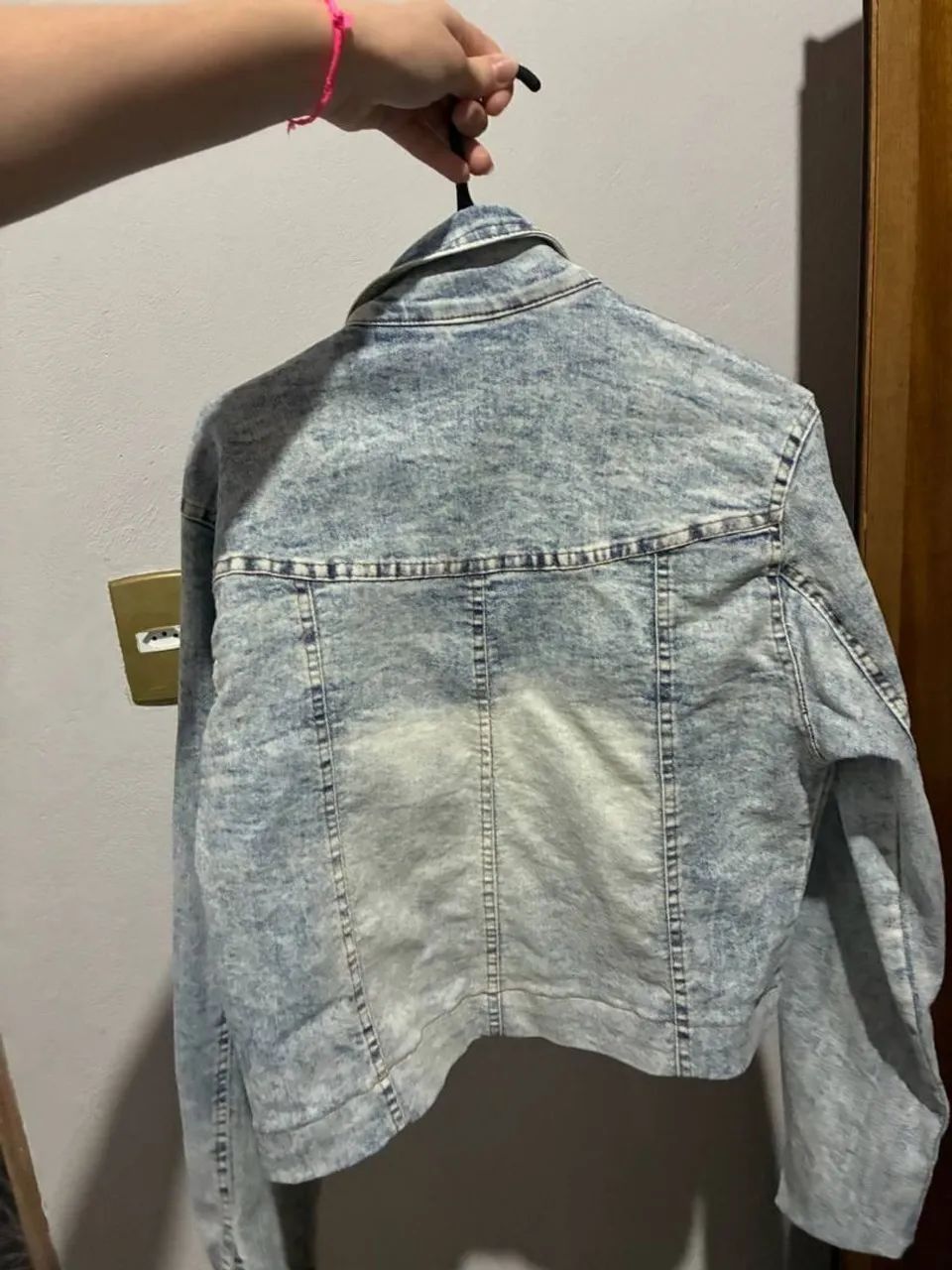 Jaqueta jeans cropped  - Foto 2