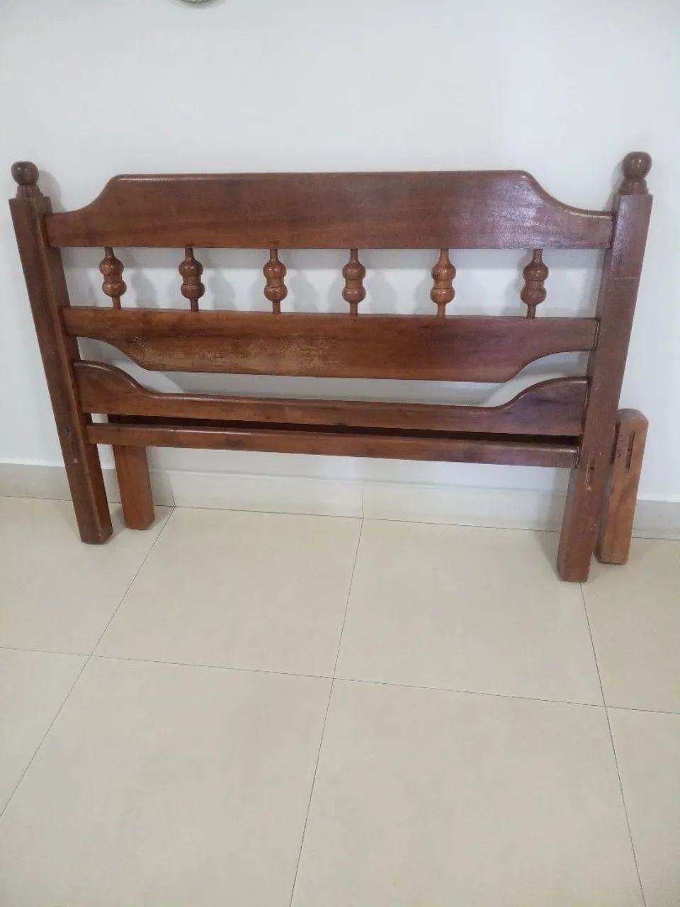 Cama de casal de madeira. - Foto 2