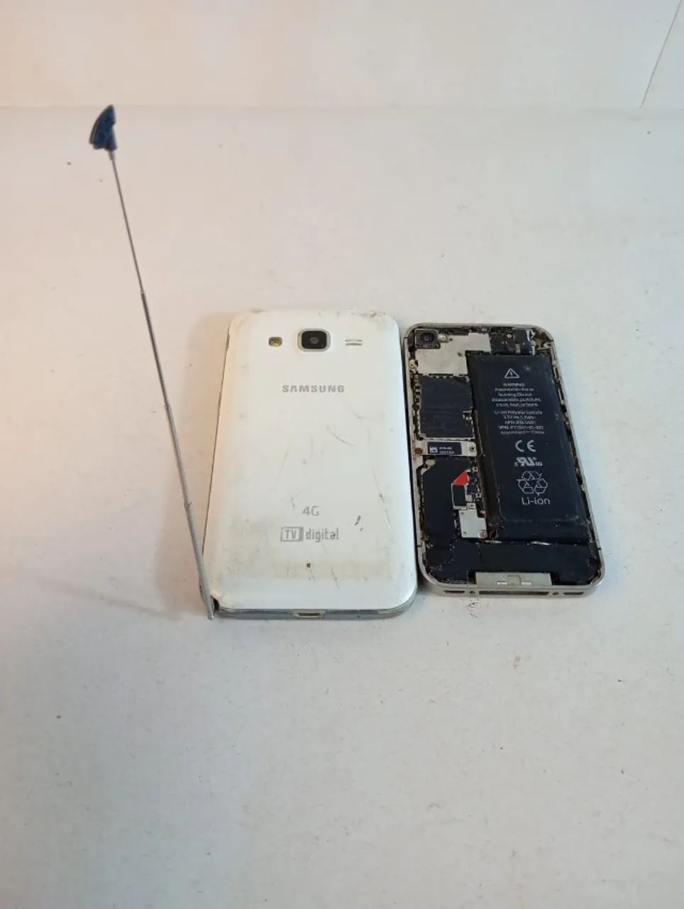 Lote 2 Celulares Antigos Sucata Pecas Samsung E iPhone - Foto 5