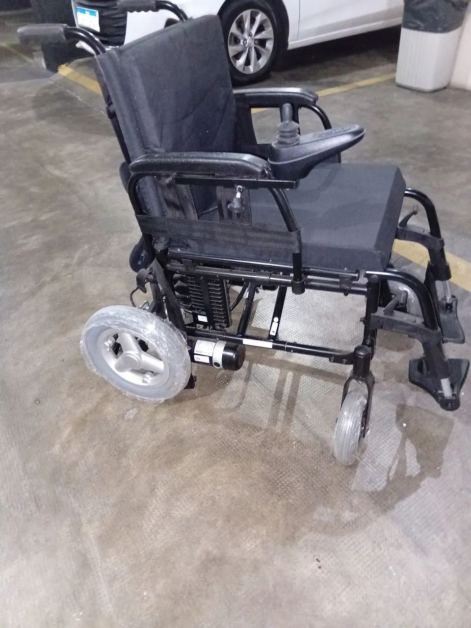 Cadeira de rodas motorisada  - Foto 3
