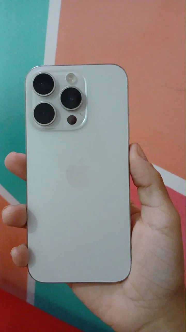 IPHONE 15 PRO  - Foto 3