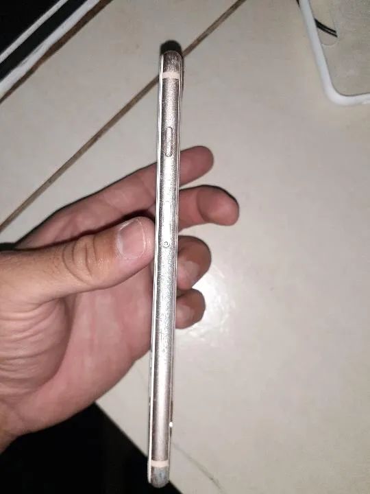 IPHONE 8 PLUS COM AVARIAS - Foto 3