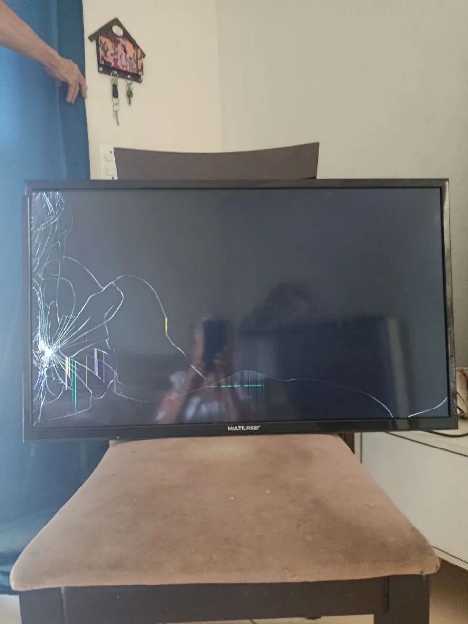 VENDO TV SMART 32 POLEGADAS "MARCA MULTILASER" PARA RETIRADA DE PEÇAS. - Foto 3