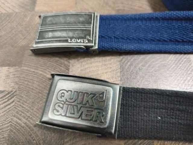 Kit 2 cintos para calça masculina Levis e Quick Silver em tecido e metal - Foto 4