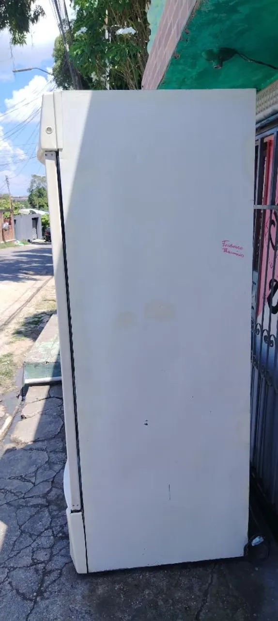 Vendo esse freezer expositor  - Foto 3