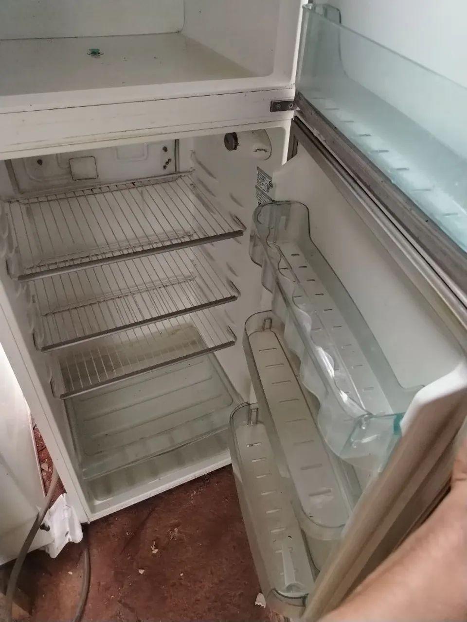 Vende se geladeira electrolux - Foto 3