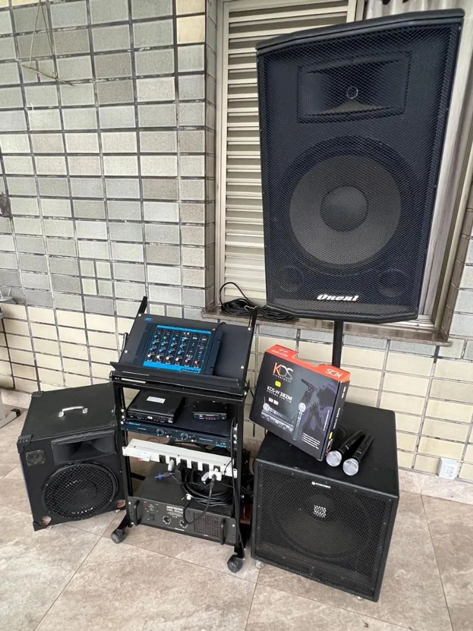 Som profissional com amplificador Wattson DBL 3000 Watts