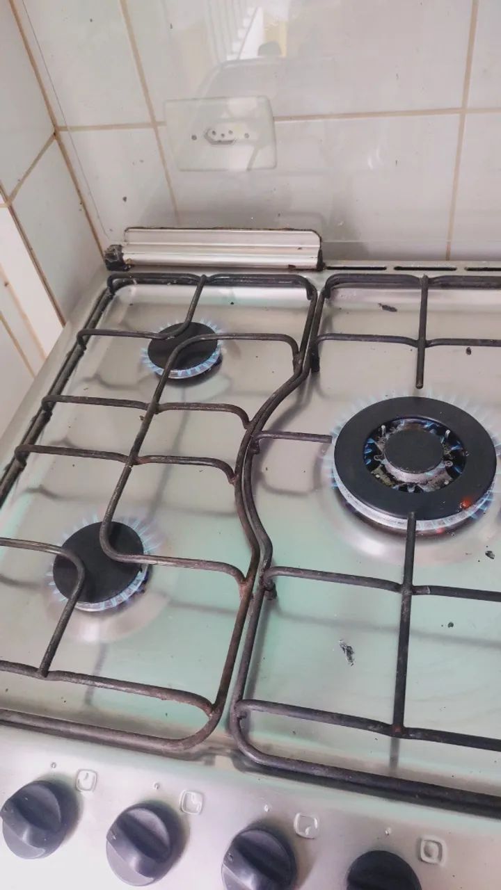 Fogão electrolux 5 bocas - Foto 3