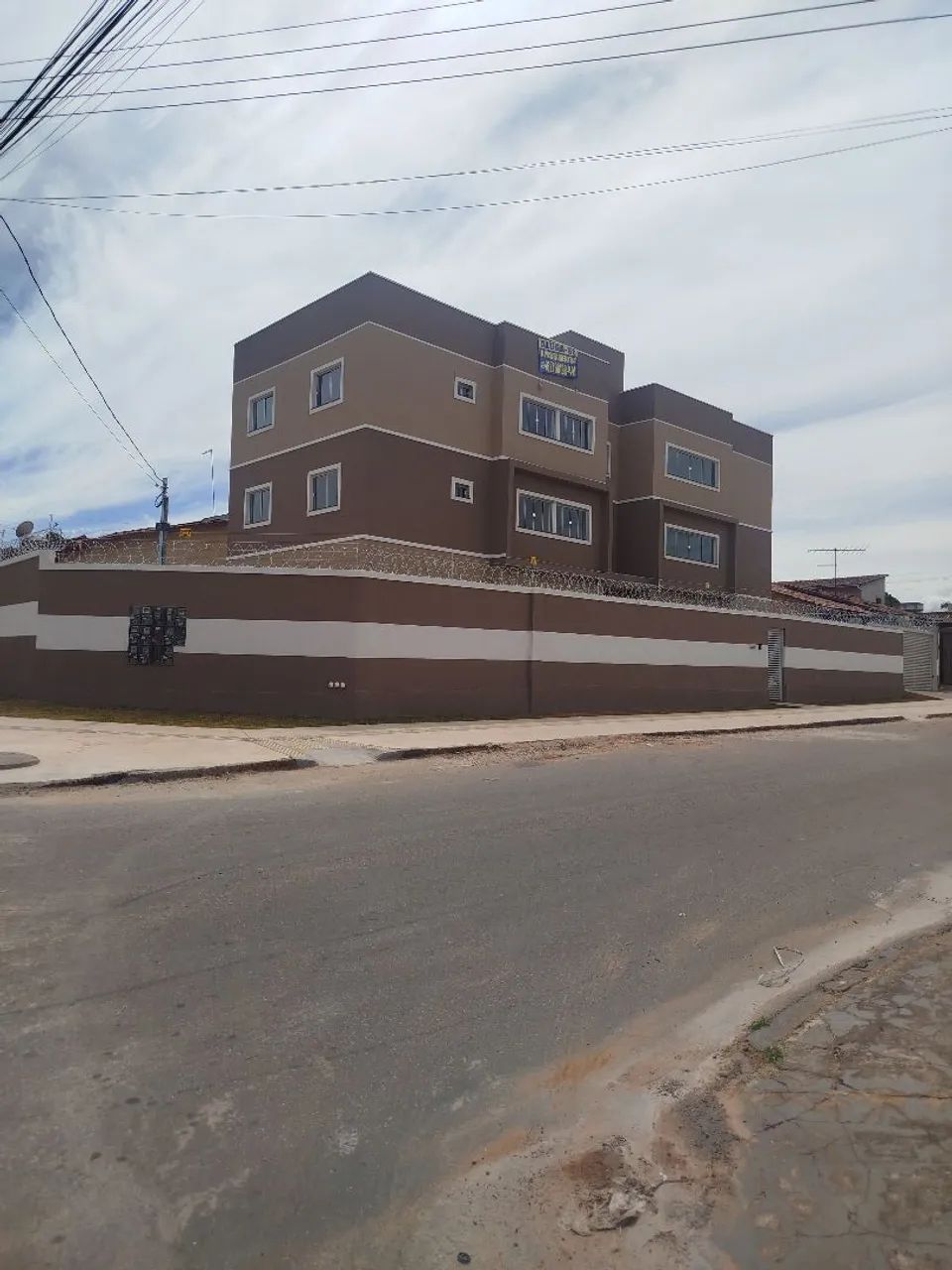 Alugo Apartamentos de 2 quartos - Vila Brasília 