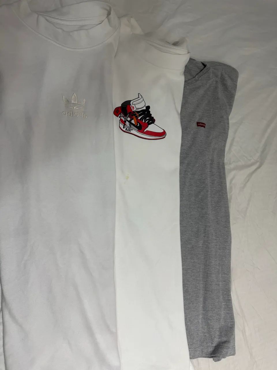3 camisas XL Adidas, Levi?s e Nike 