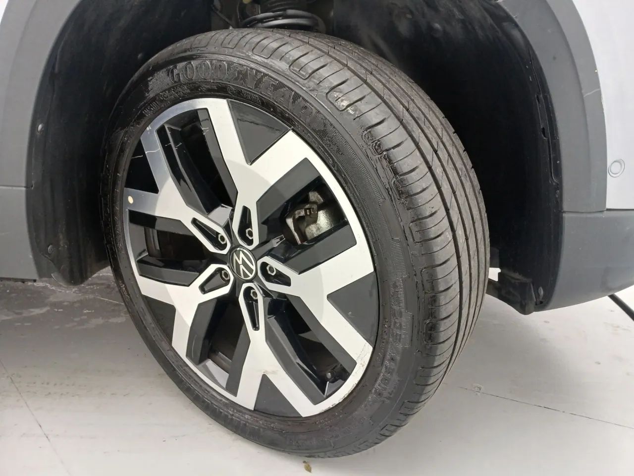 Volkswagen Taos Highline 1.4 250 TSI Flex Aut., foto 13 de 18
