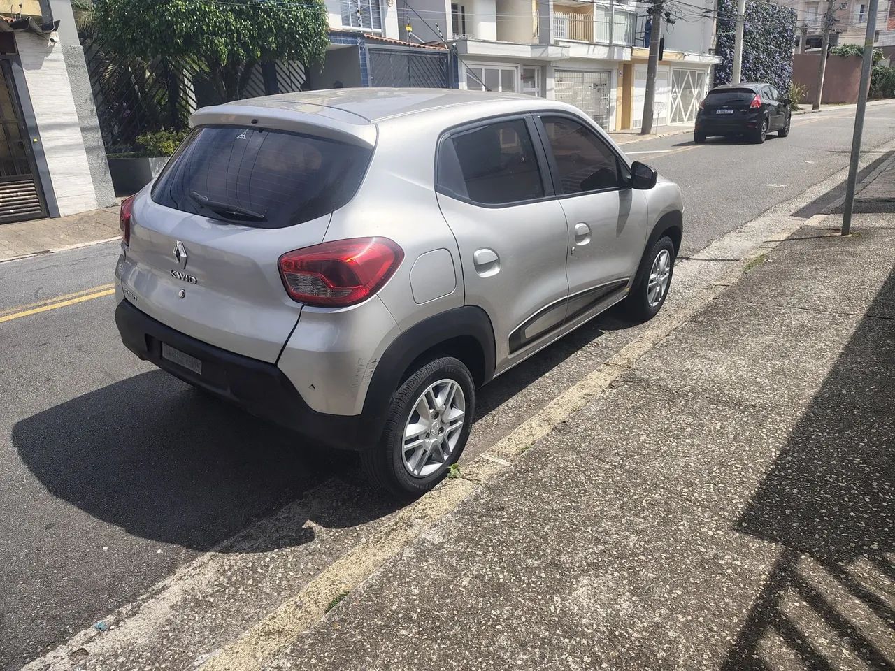 Renault Kwid Intense 1.0 Flex 12V 5P Mec. 2019 - Foto 2