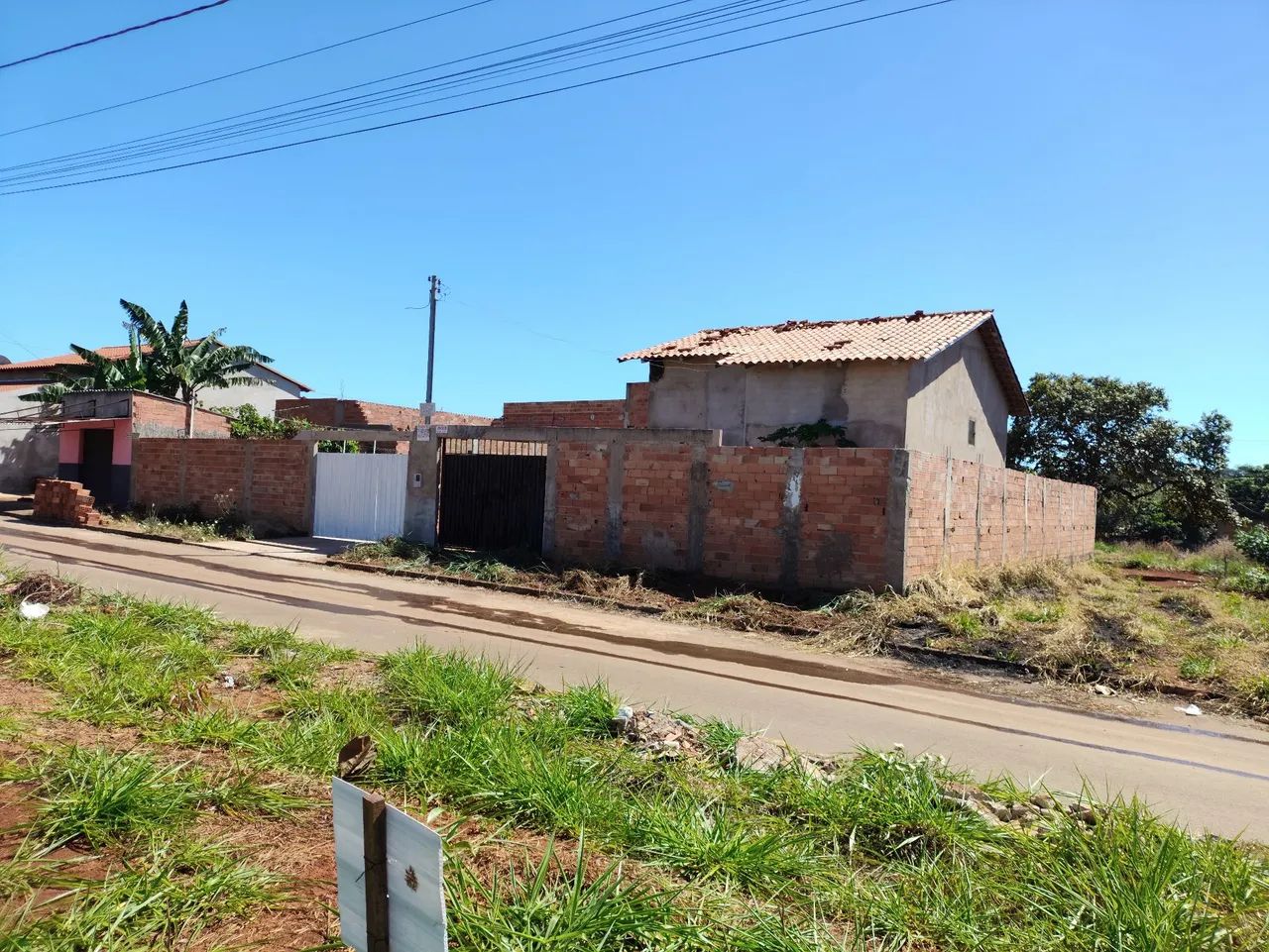Vende-se um lote