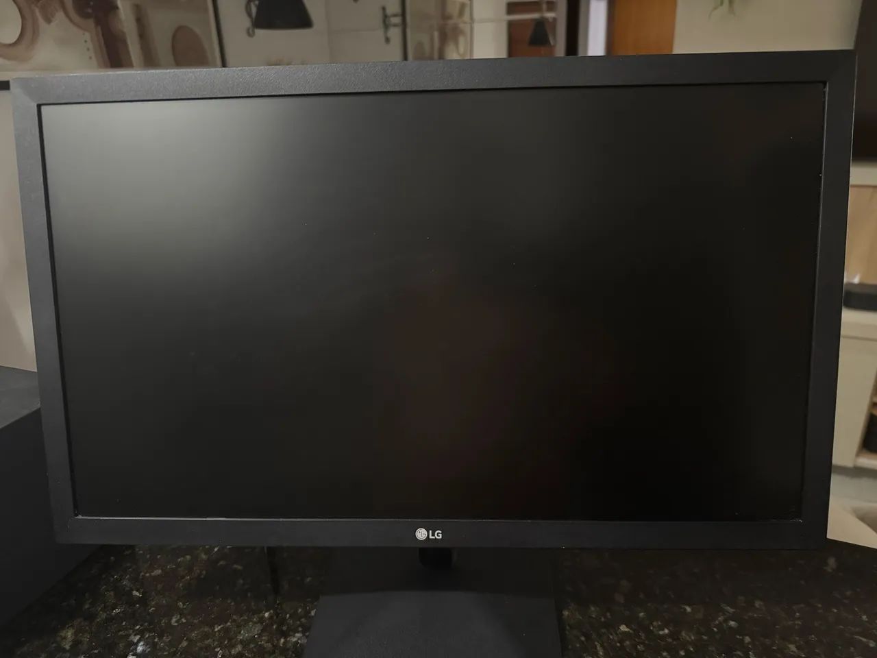 Monitor LG 21.5" LED Full HD, modelo 22MK400H-B - Foto 2