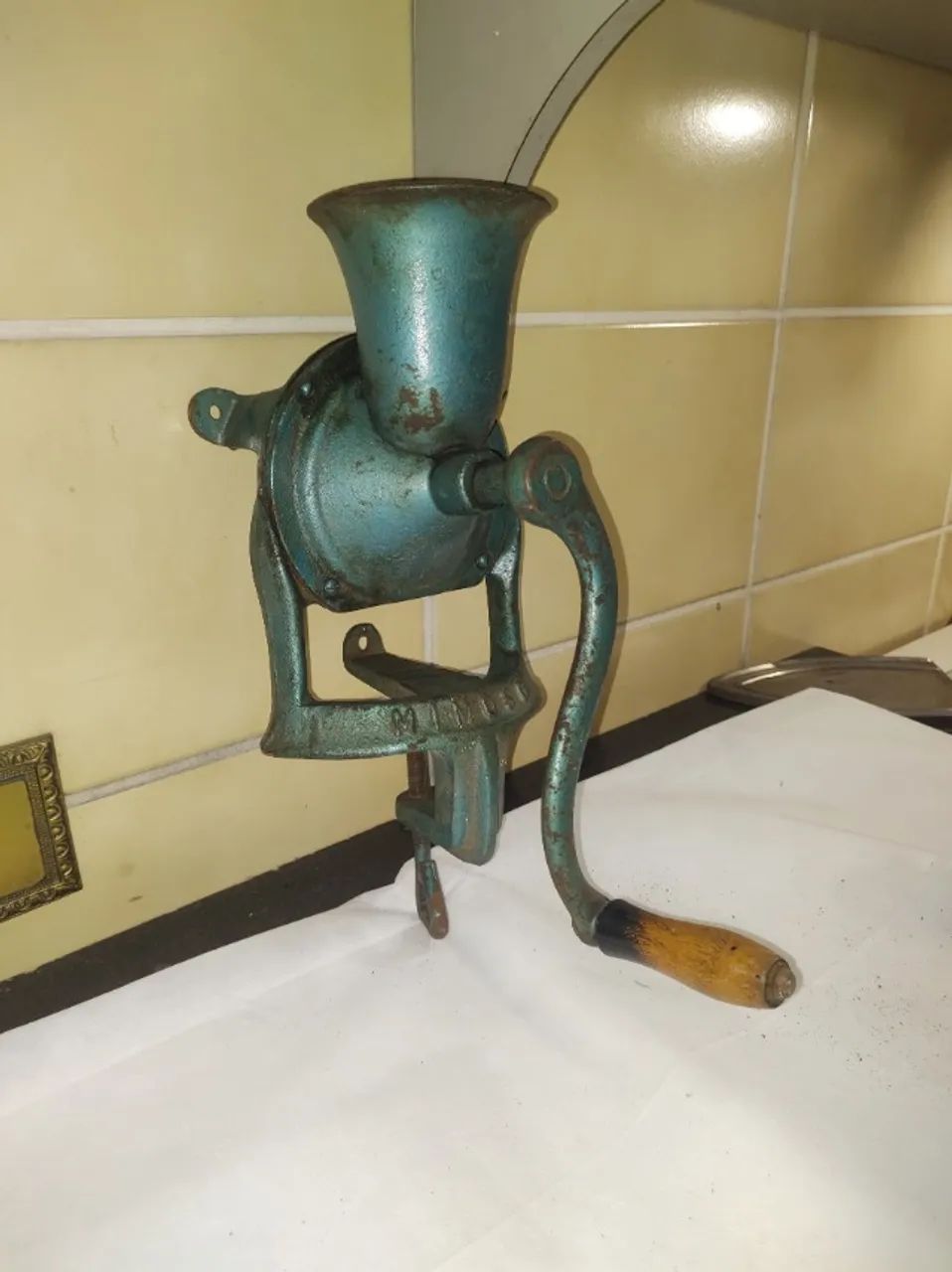 Moinho para café antigo