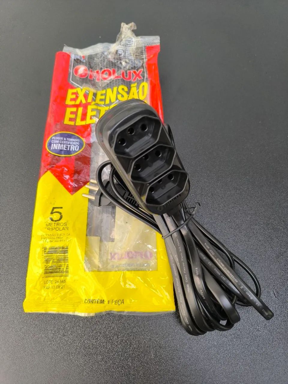 Extensão Fiolux de 5m com 3 tomadas 
