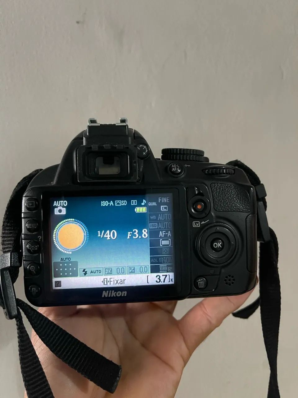 NIKON D3100 + LENTE