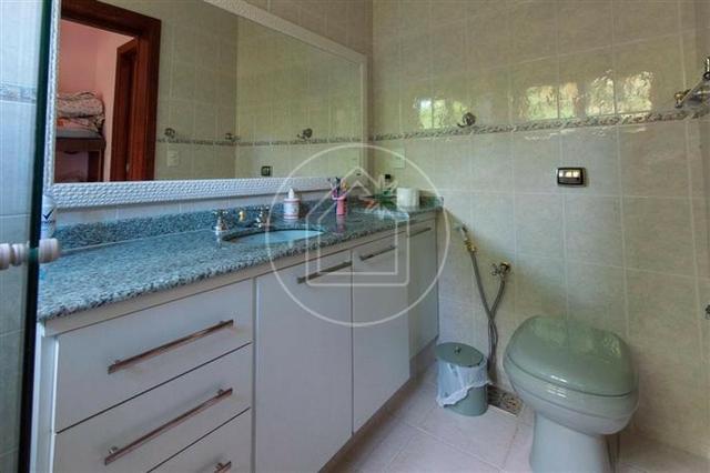 Linda sala 4 quartos ( 3 suítes + closets ) 4 vagas com piscina - Maravista - Foto 16