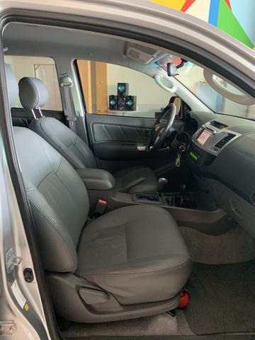 Hilux SRV 4x4 3.0 - Diesel - Automática - Muito conservada - Foto 6