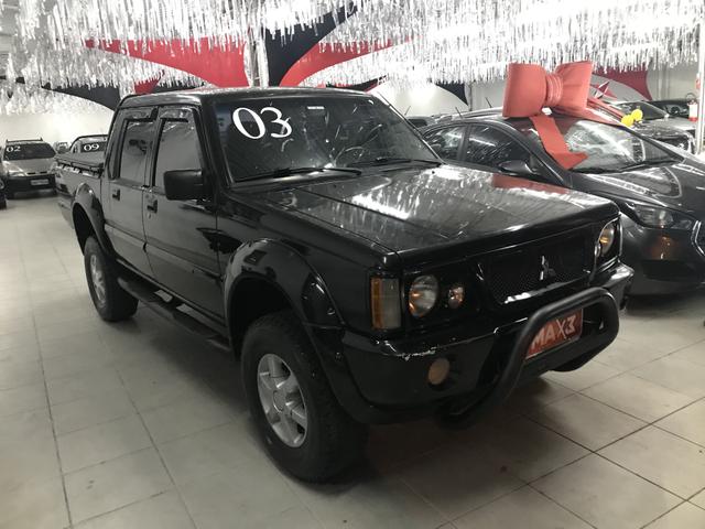 Mitsubishi L200 GLS 2.5 4x4 2003 DIESEL - Mogi das Cruzes