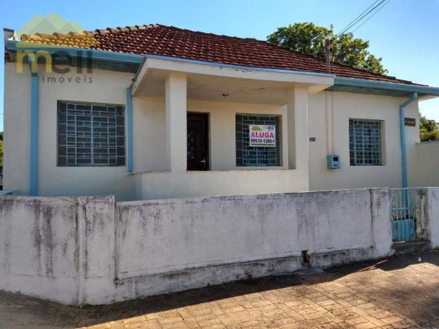 Casa com 3 dormitórios para alugar por R$ 750/mês - Vila Ocidental - Presidente Prudente/S