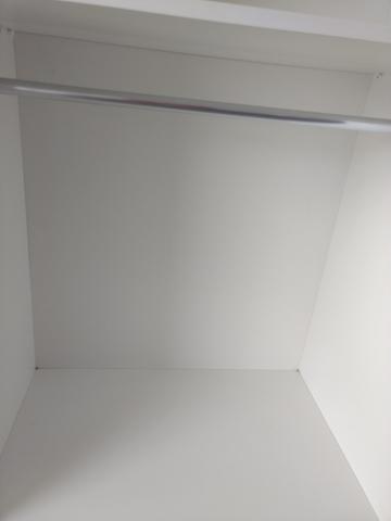 Armário expositor MDF portas de vidro 2 x 2 x 0,70m - Foto 2
