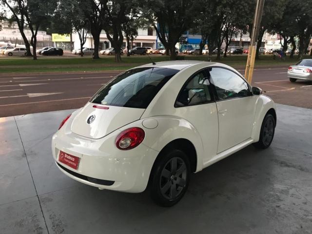 VW - VOLKSWAGEN NEW BEETLE 2.0 MI MEC./AUT. - Foto 6
