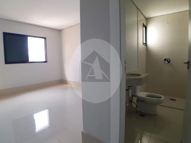Apartamento duplex com 5 suítes sendo 1 master no Edifício Glam - Bairro Duque de Caxias - Foto 7