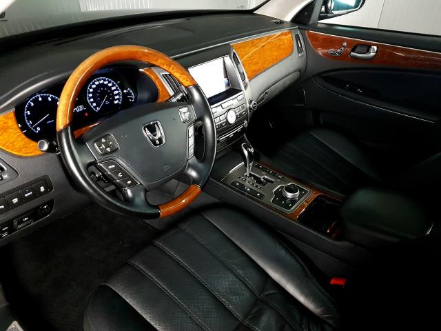 Hyundai EQUUS 4.6 V8 32V 366cv 4p Aut. - Preto - 2012 - Foto 11