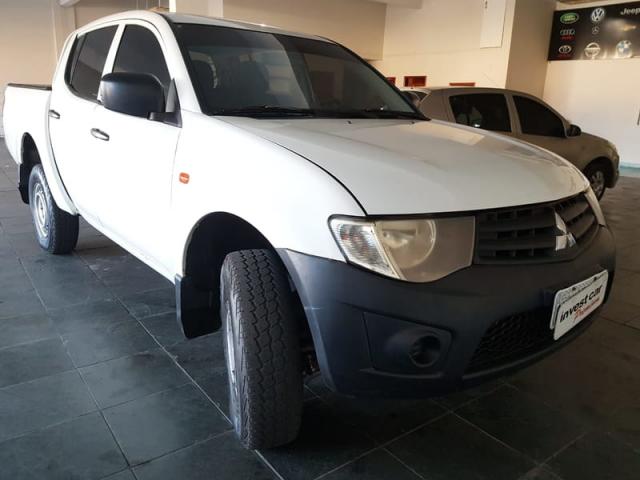 MITSUBISHI L200 TRITON 3.2 GL 4X4 CD 16V TURBO INTERCOLER DIESEL 4P MANUAL 2017 - Foto 2