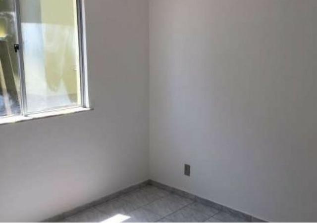 Apartamento na est. de Ribamar, com 2 quarto, um banheiro, cozinha, área de serviço, sala