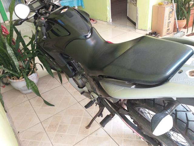 Vendo ou troco por carro do meu interesse zap - Foto 6