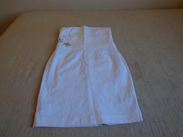 Vestido de Lese Branco Bordado Novo - Foto 2