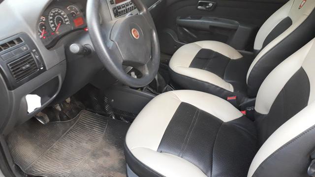 Vendo uma pick-up estrada