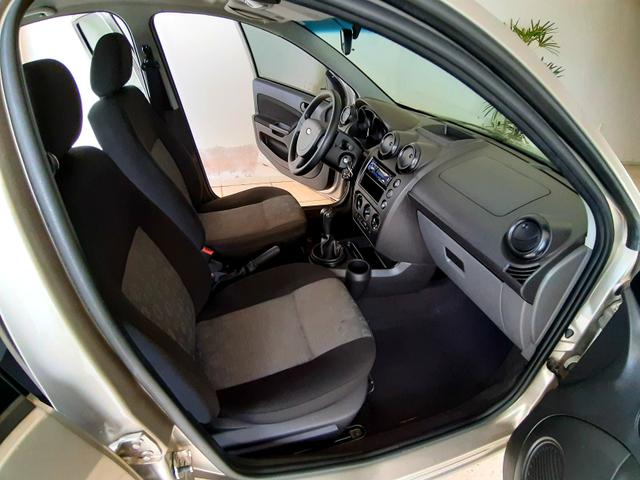 Vendo ford fiesta - Foto 3
