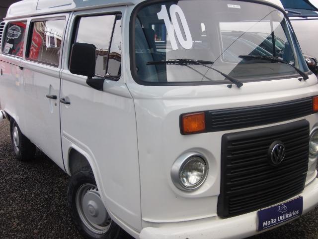 Kombi 2010 Passageiro 9 Lugares
