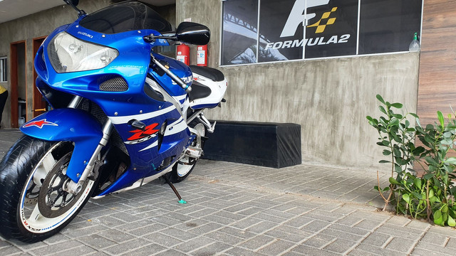 Suzuki GSX R 2004 - Foto 3