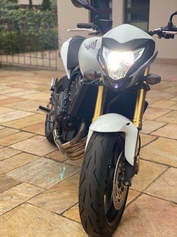 HONDA HORNET 2013 PARCELADA