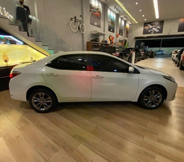 COROLLA XEI