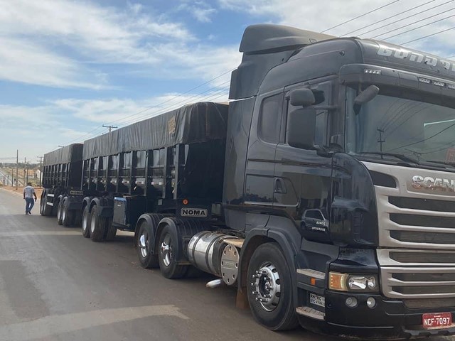 SCANIA 440 6X4 2013 + RODOÇAMBA LS NOMA 2012