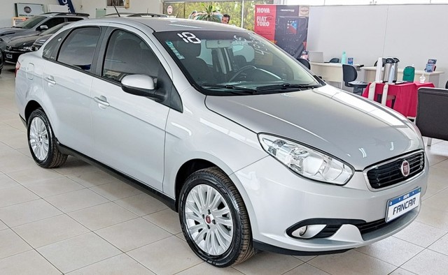 FIAT GRAND SIENA ESSENCE 1.6 MANUAL FLEX 4P