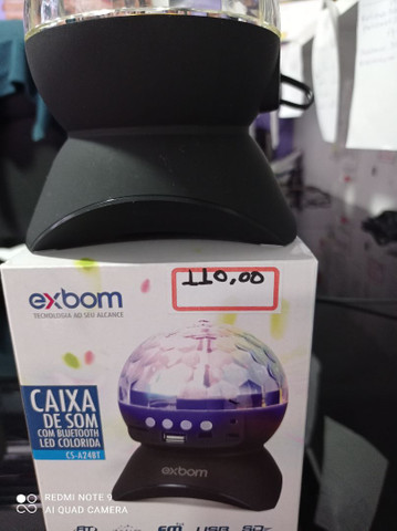 Caixa de som com Bluetooth e led colorida nova